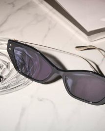 Picture of Dior Sunglasses _SKUfw53678377fw